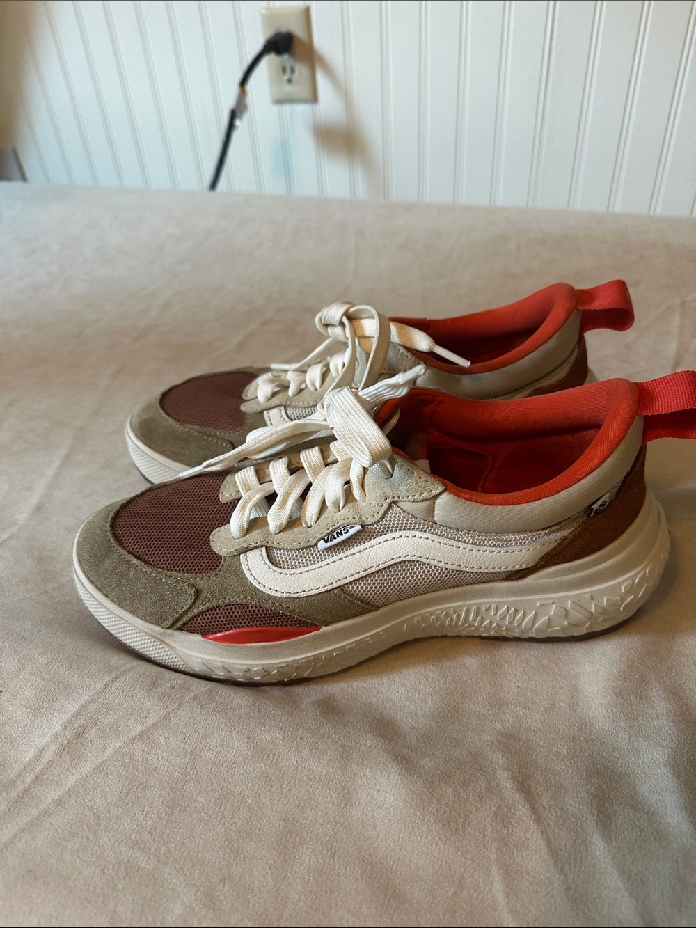 Vans Ultra Range - Picture 3 of 9